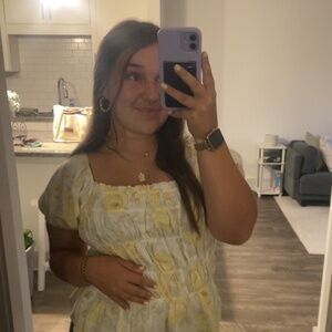 Meet your Posher, Brooke